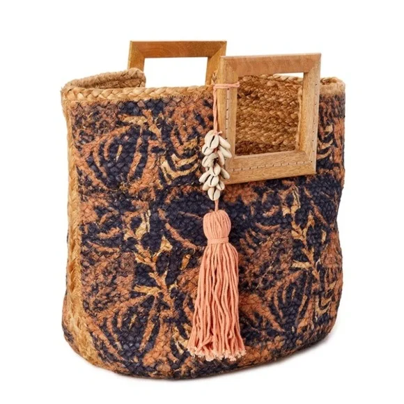 Time and Tru Wood Handle Jute Tote Coral Tassels Wooden Handle - Picture 8 of 11